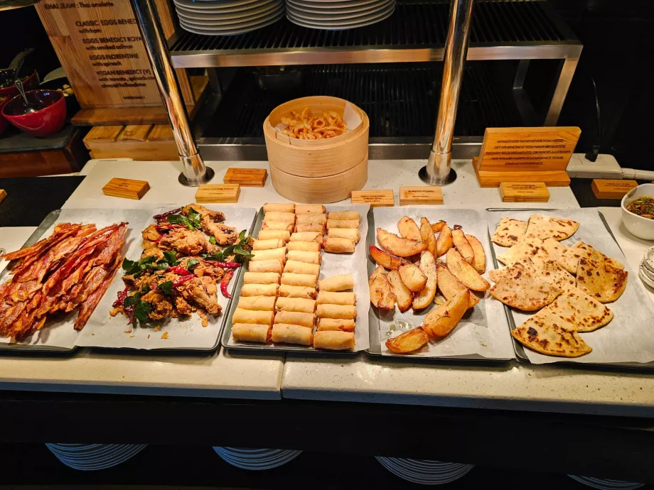 Kahvaltı - sıcak mutfak