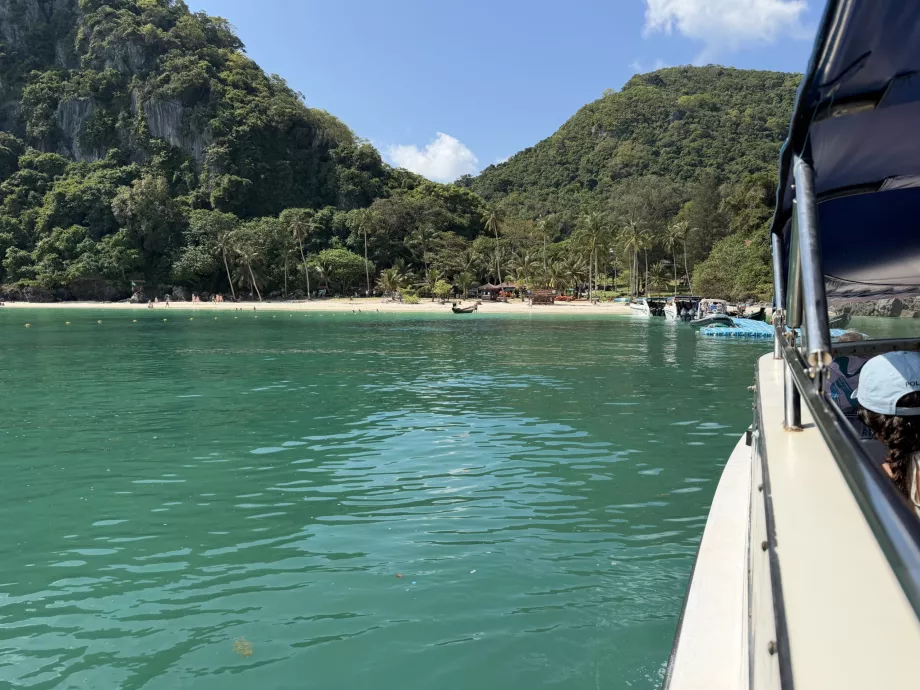 Koh Wua Ta Lap plajına iniş