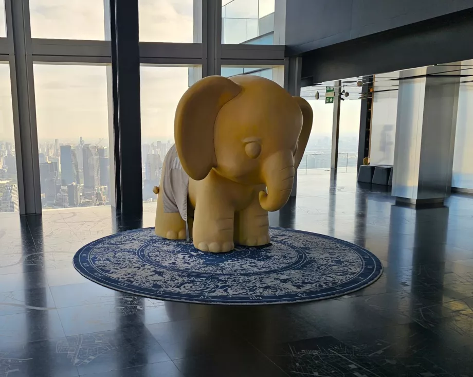 King Power Mahanakhon - İç Görünüm