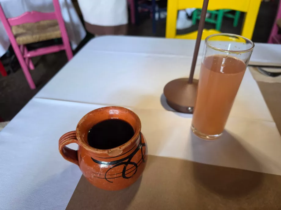 Cafe do Olla ve günün meyve suyu