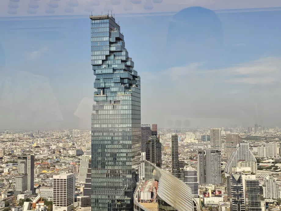 Arabica - Empire Tower, King Power Mahanakhon manzarası