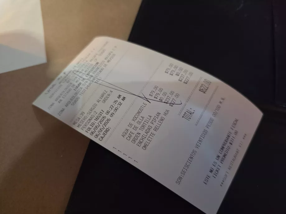 La Gruta restoranının hesabı