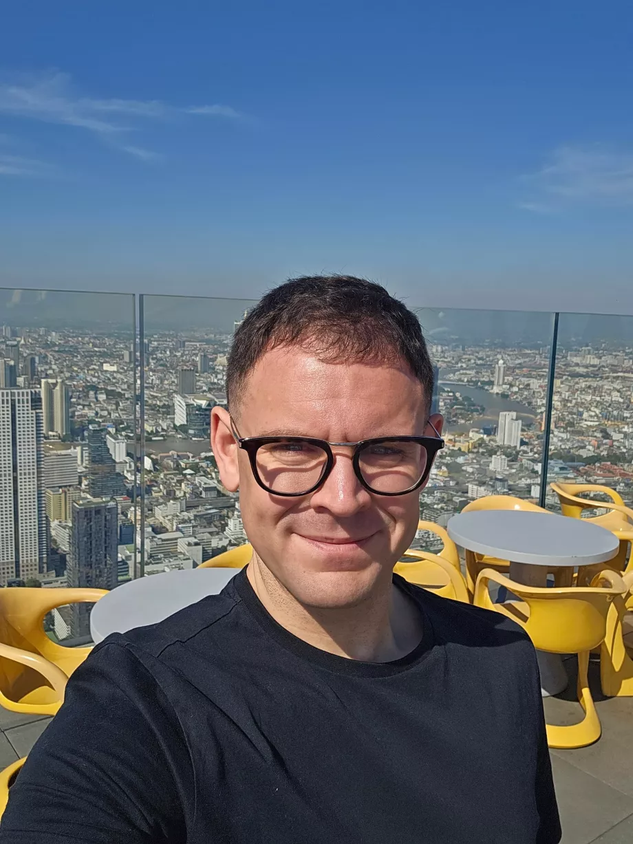 King Power Mahanakhon - ben gözcüyüm