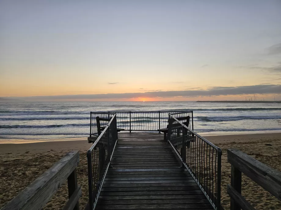 Gündoğumu Apollo Körfezi