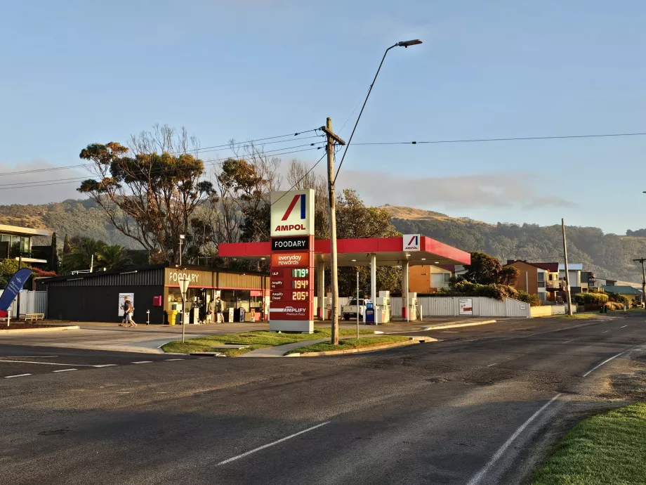 Apollo Bay'deki Benzin İstasyonu