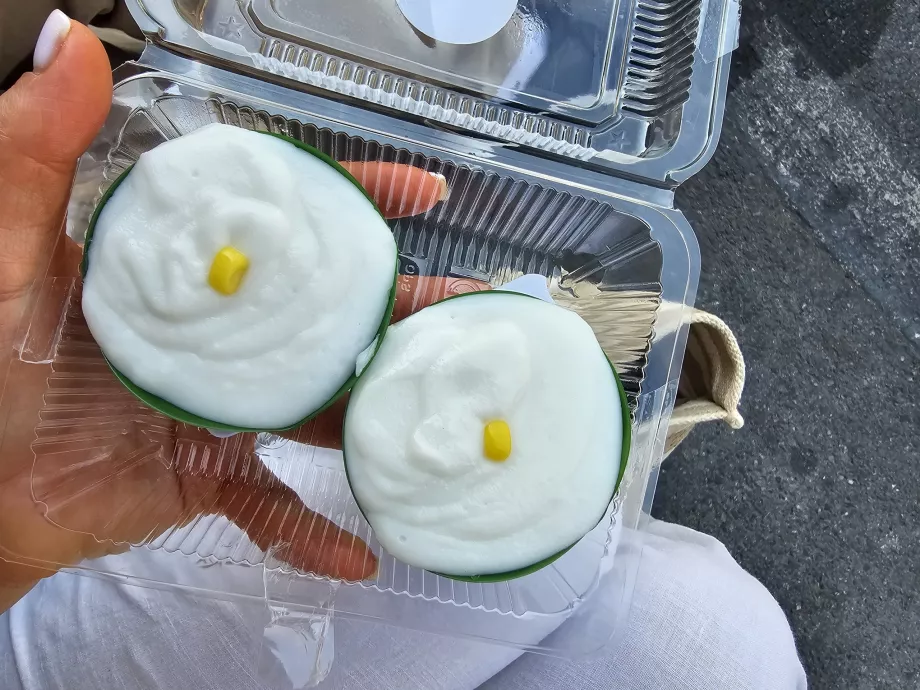 K. Panich yapışkan pirinç - Tayland pudingi