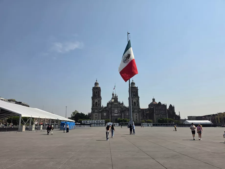 Zócalo Meydanı
