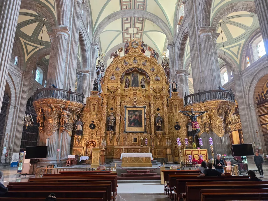 Metropolitan Katedrali