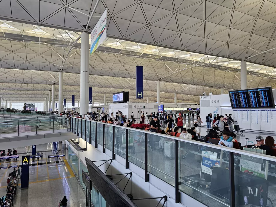 Terminal 1 gidiş salonu