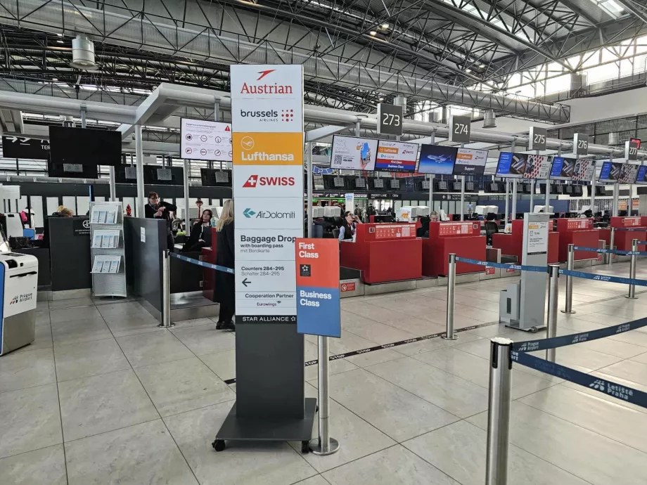 Business sınıfı için check-in masası