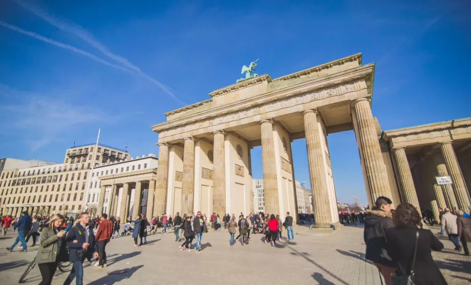 Berlin'deki Brandenburg Kapısı