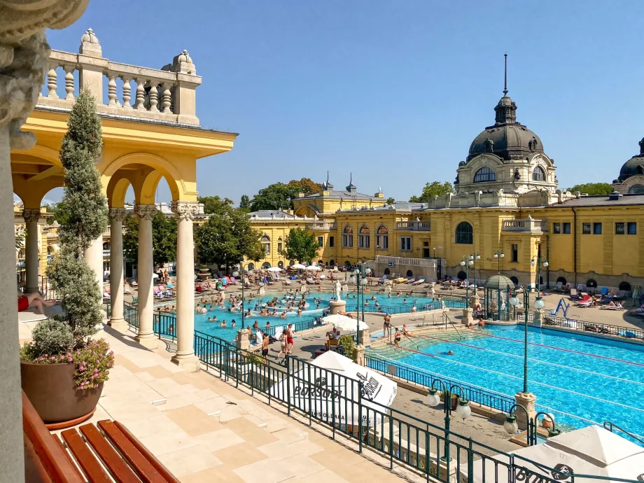 Szechenyi genel görünümü