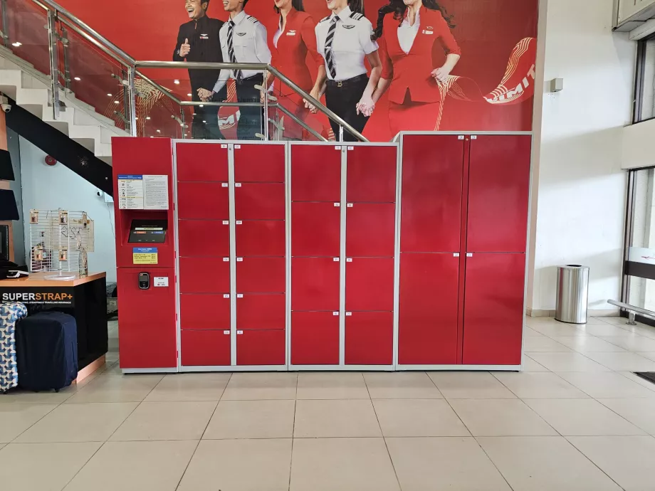 Bagaj muhafazası için kilitli dolaplar