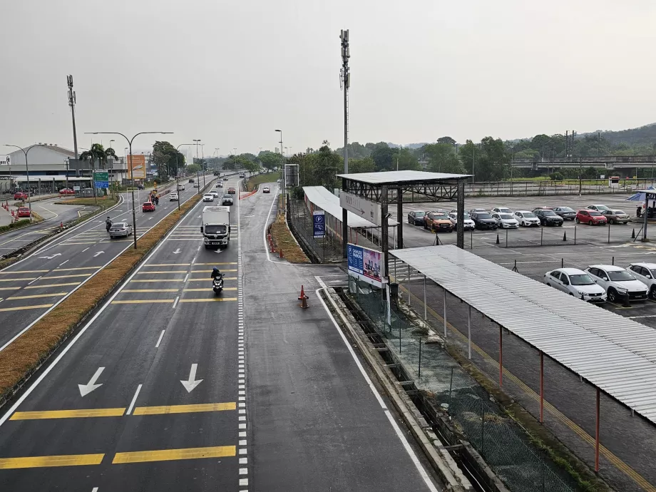 Otobüs durağı yönü KL Sentral