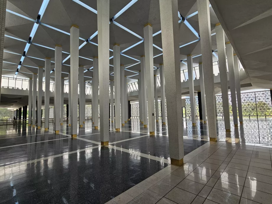 Ulusal Cami