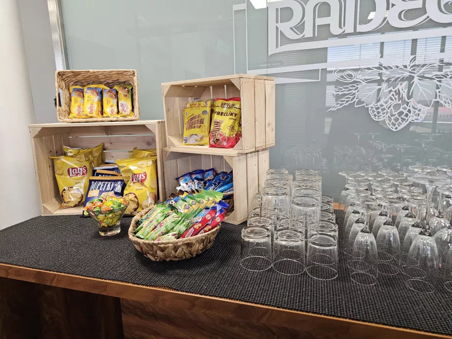 Tatlılar, cipsler ve tuzlu atıştırmalıklar