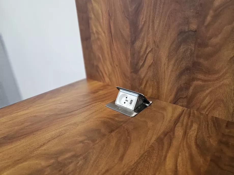 Prizler ve USB konektörleri