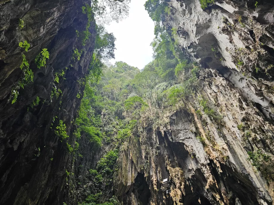 Batu Mağaraları