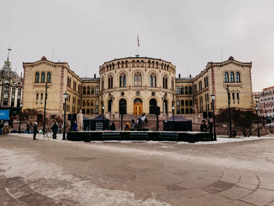 Oslo'daki Parlamento binası
