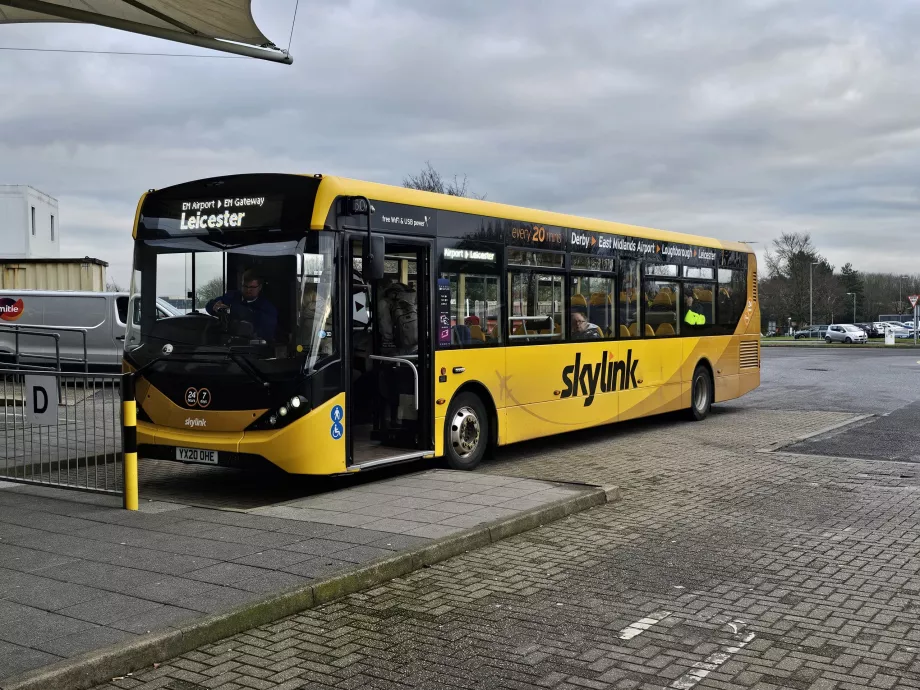 Skylink Derby yönü Leicester, Loughborough ve Derby