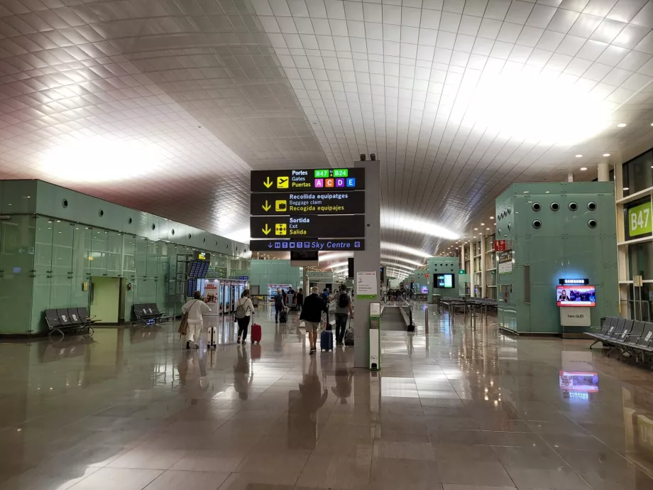 Terminal 1'in transit bölümü