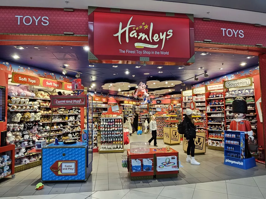 Hamleys, STN Havaalanı