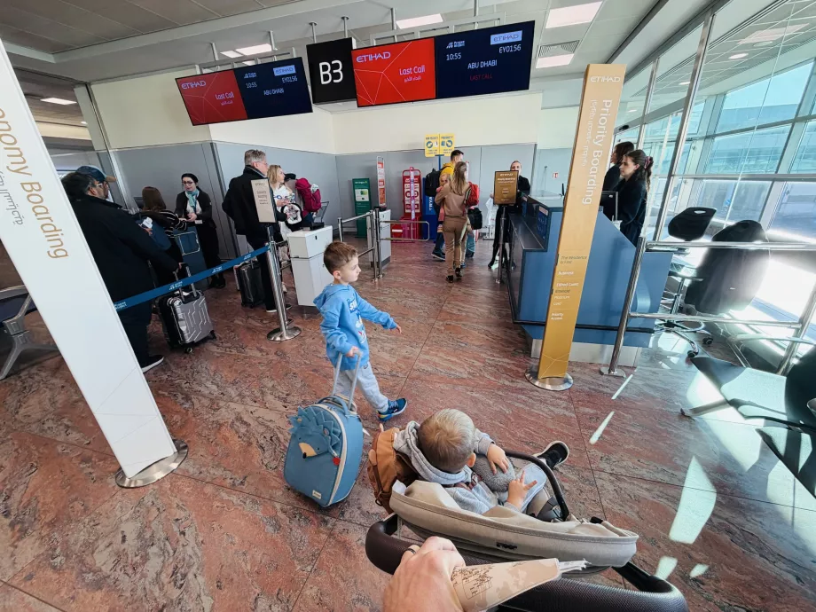 Business sınıfı için tasarlanmış giriş