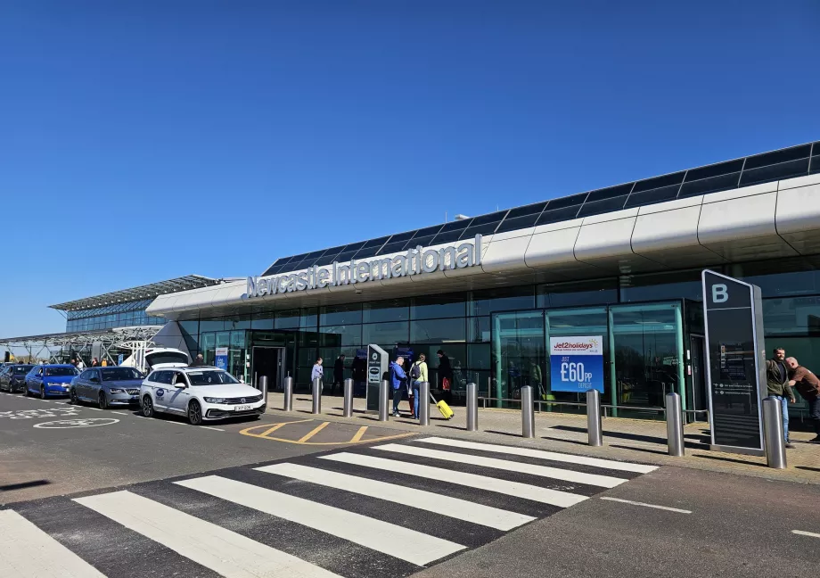 Newcastle NCL Havalimanı Terminali