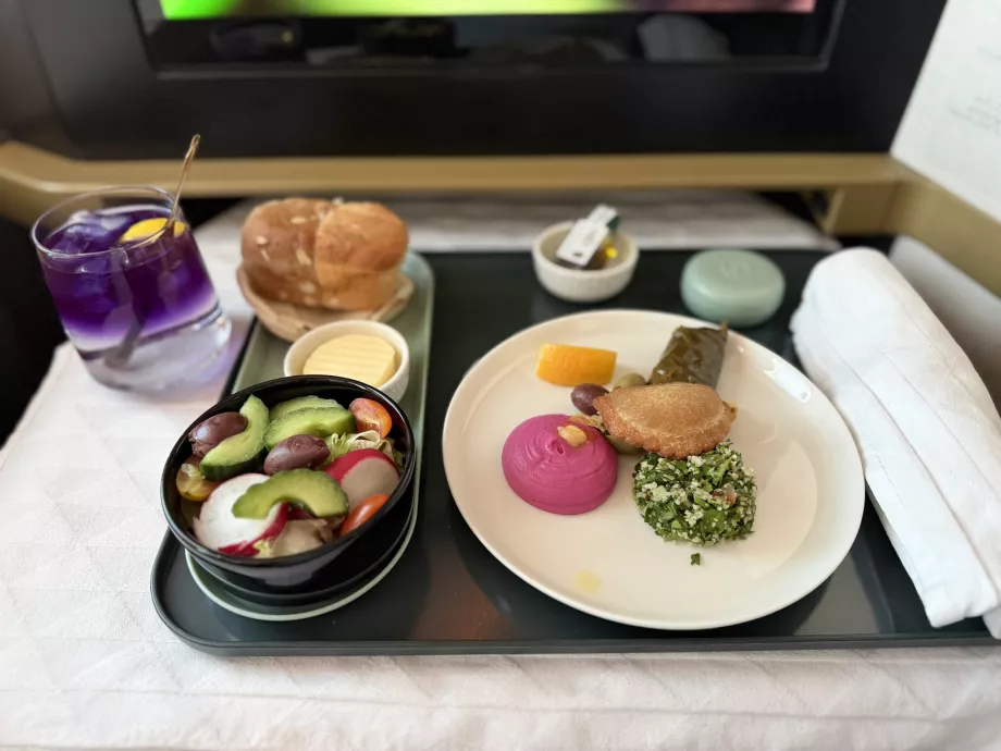 Arap mezeleri ve Kelebek Etkisi içeceği