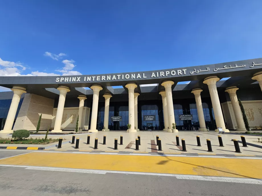 Sfenks Havalimanı Terminali