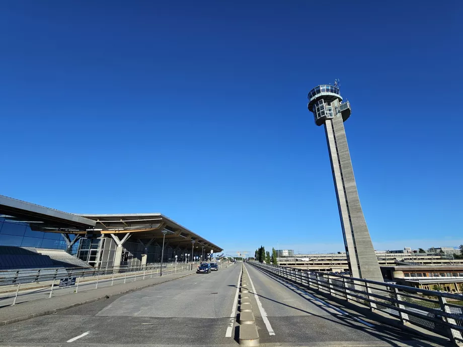 Oslo Havalimanı ile varış