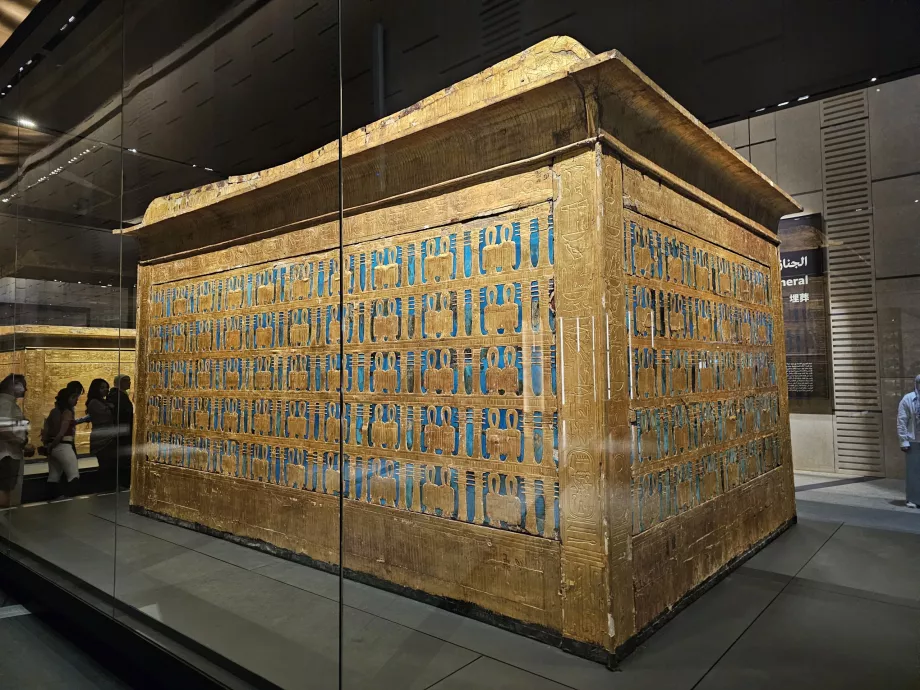 Ana galerilerdeki mezarlar