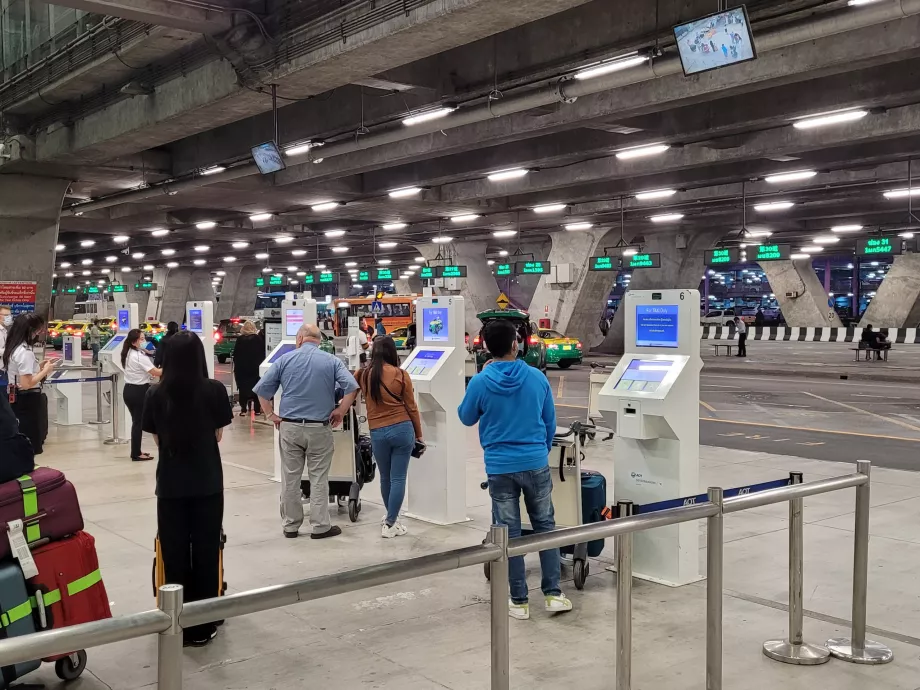 Otomatik taksi makineleri