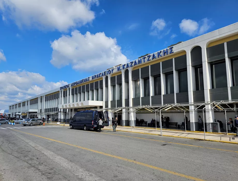 Heraklion Havalimanı
