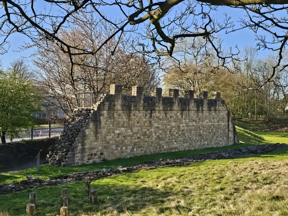 Hadrian Duvarı'nın replikası, Segedunum