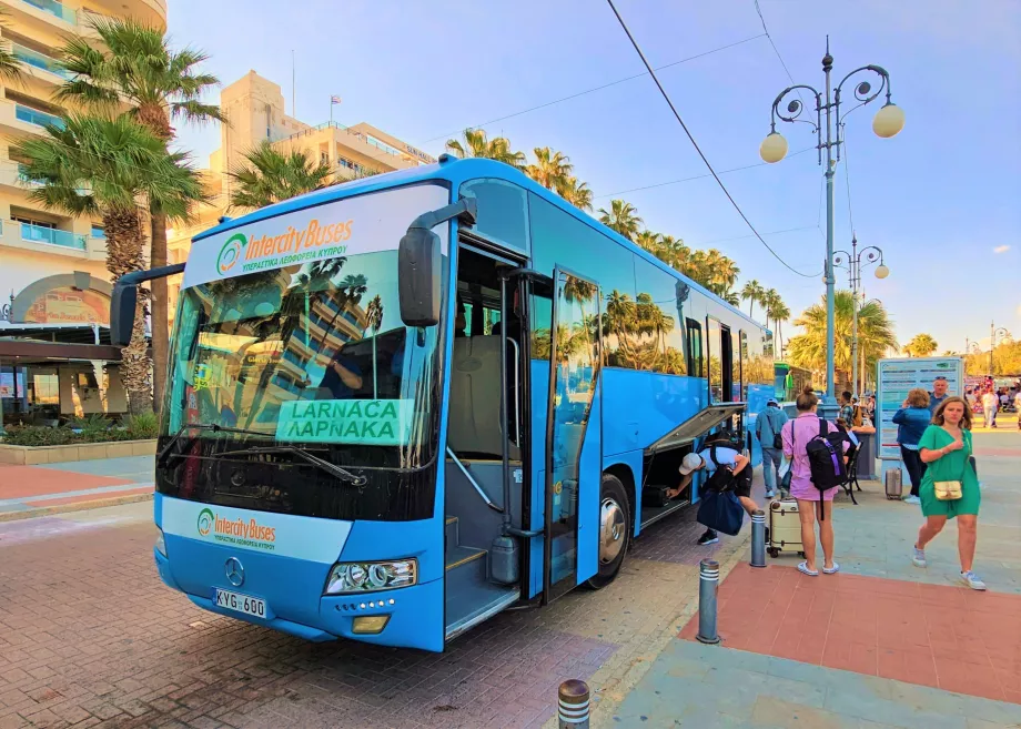 Larnaka içinde InterCity Bus