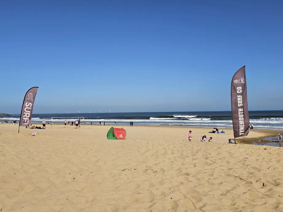 Long Sands Plajı'nda Sörf