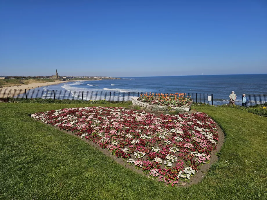 Long Sands Plajı manzaralı