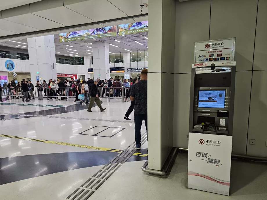 ATM, HZMB Makao Limanı