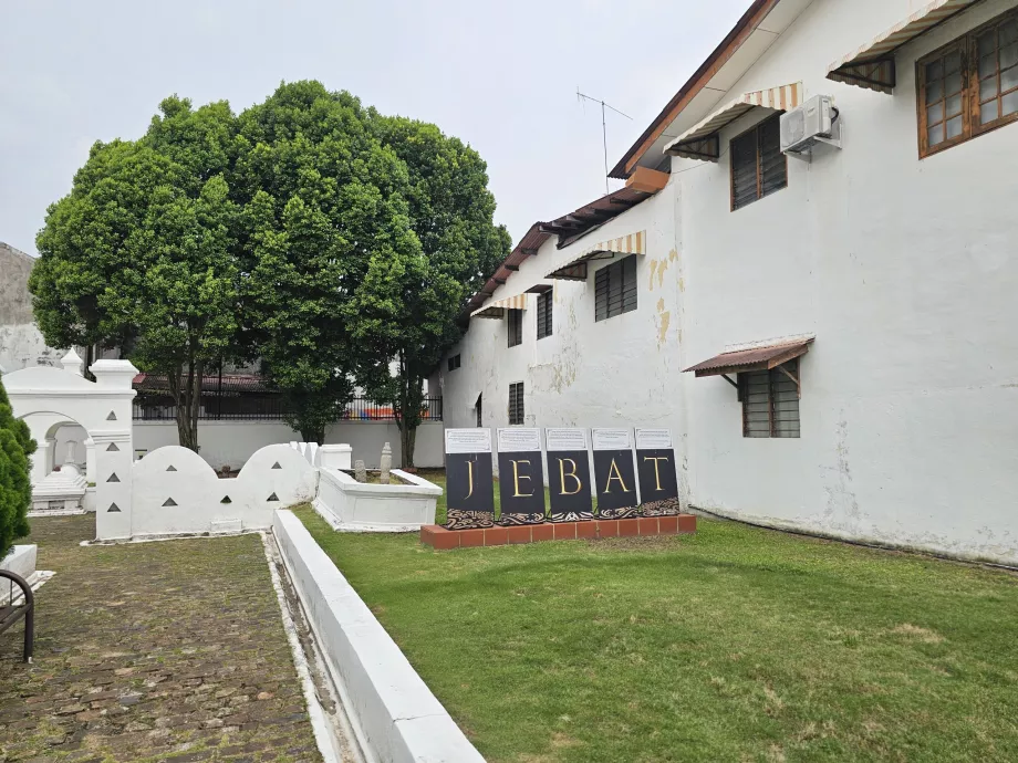 Hang Jebat'ın Türbesi