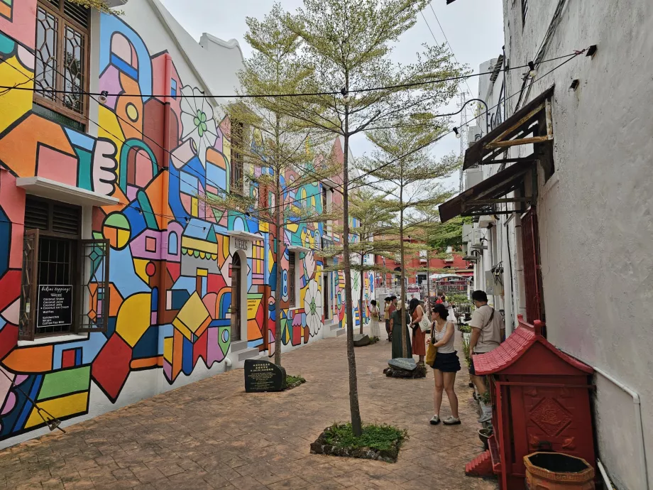 Malacca River Walk yakınındaki duvar resimleri