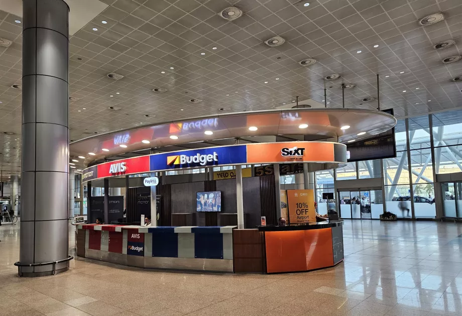 Araç kiralama kontuarları