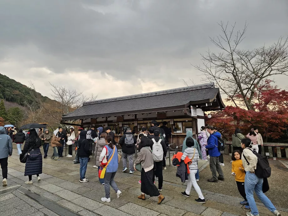 Kiyomizu-dera, ödeme