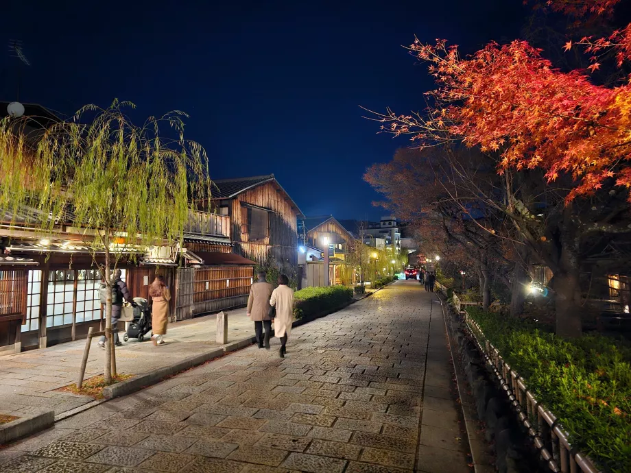 Gion, Shirakawa Kanalı