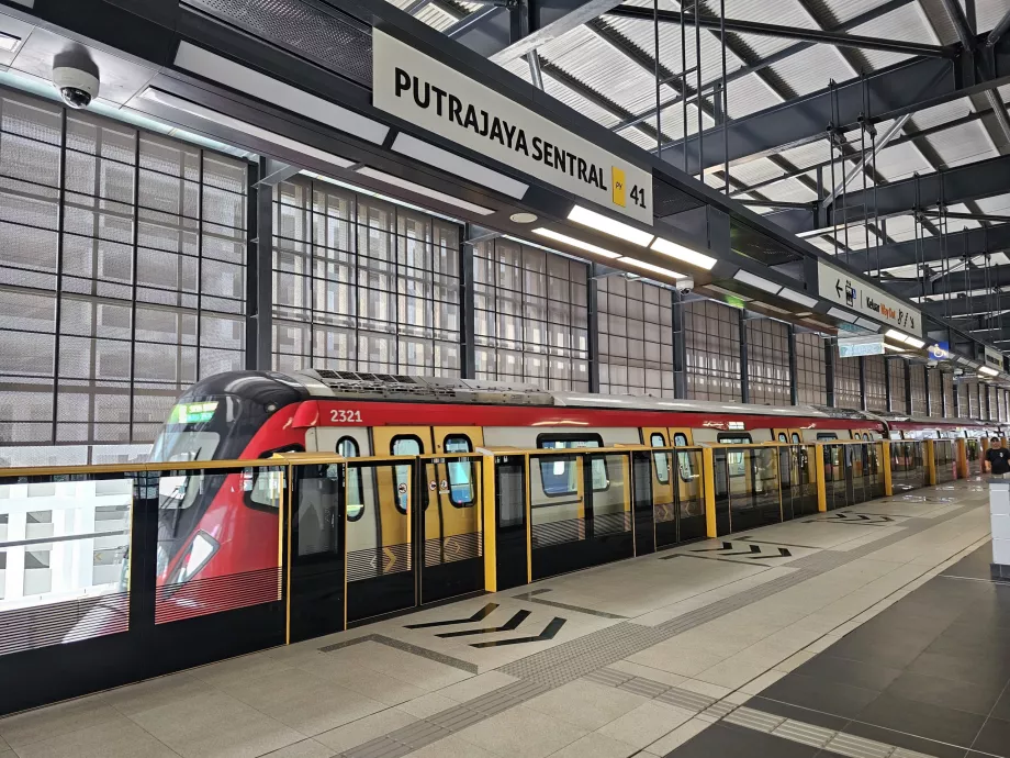 Putrajaya Sentral Metro İstasyonu