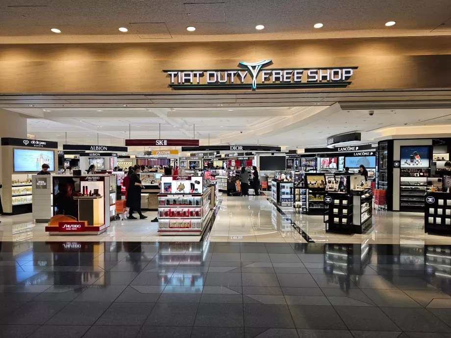 Terminal 3'ün transit bölgesindeki mağazalar