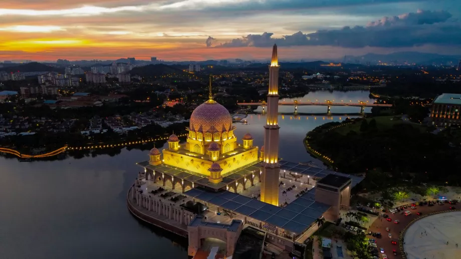 Putrajaya gece vakti