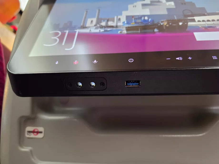 IFE ekranındaki USB bağlantı noktası