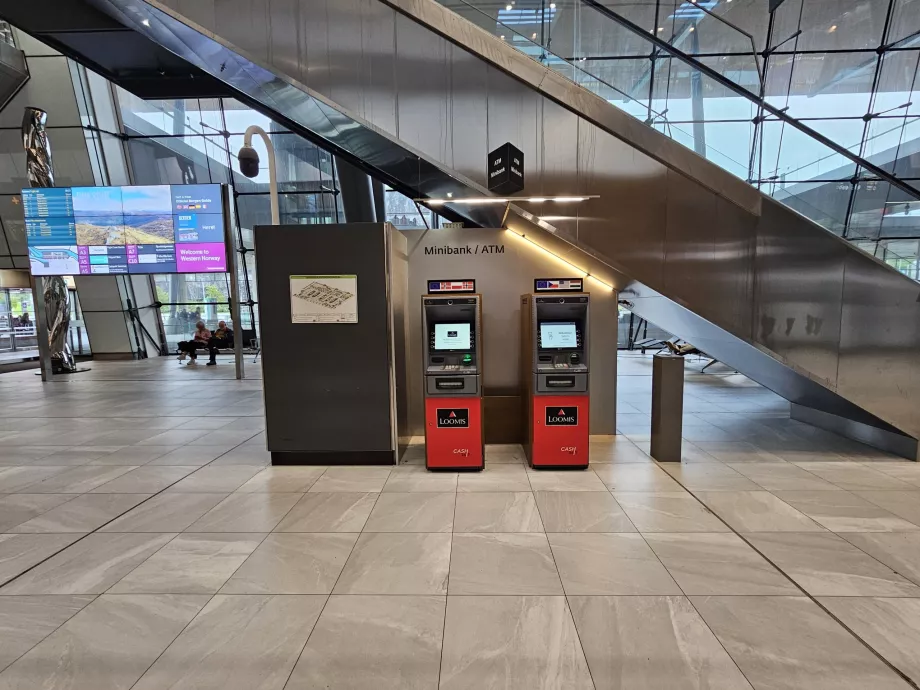 Bergen Havalimanı'ndaki ATM'ler