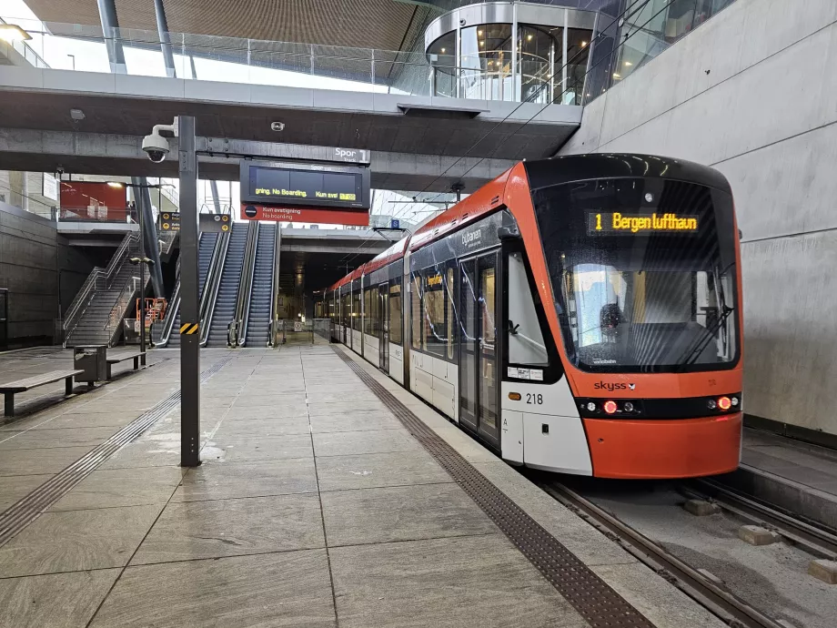 Bergen Havalimanı'nda Tramvay